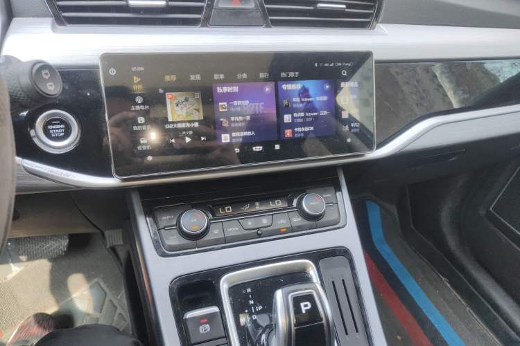 Used Geely Auto Emgrand X7 Sport 2021 1.8TD DCT Two-Wheel Drive Asian Games Comfort Edition Audio And AC Panel
