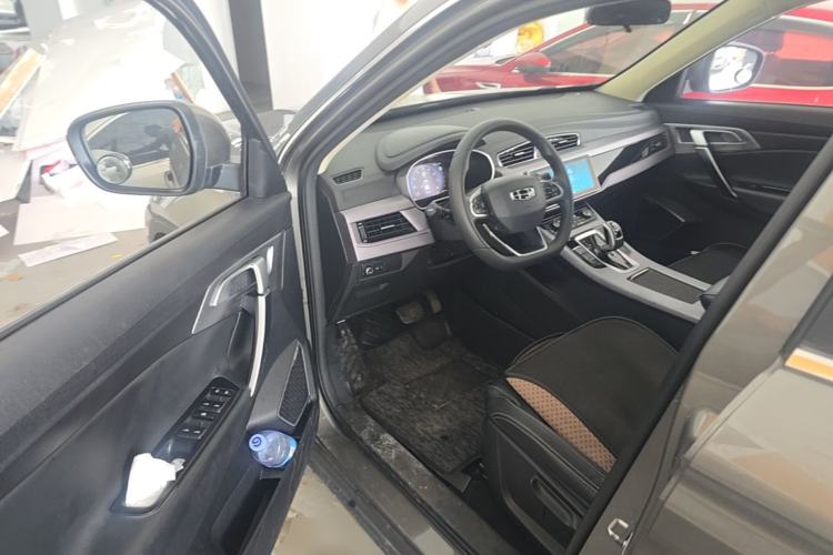 Used Geely Auto Emgrand X7 Sport 2021 Million Edition 1.8TD DCT Two-Wheel Drive Comfort Model Driver Seat