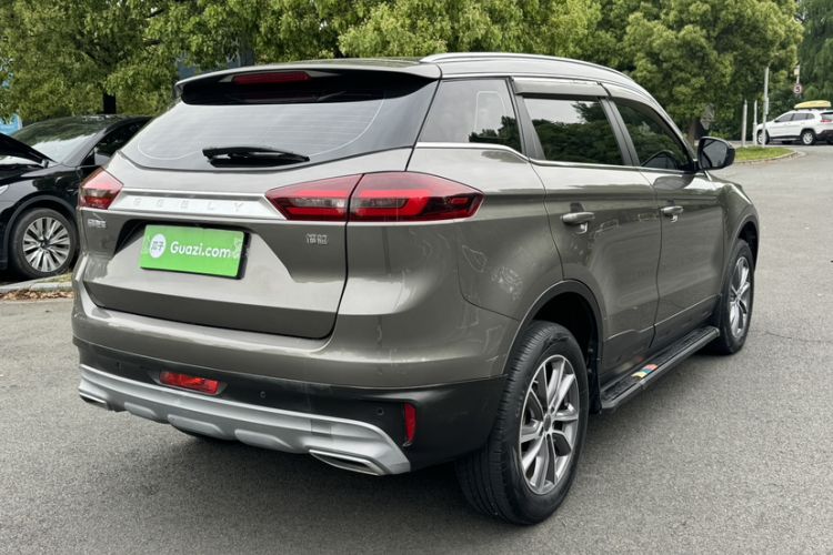Used Geely Auto Emgrand X7 Sport 2021 Million Edition 1.8TD DCT Two-Wheel Drive Luxury Model Exterior 3