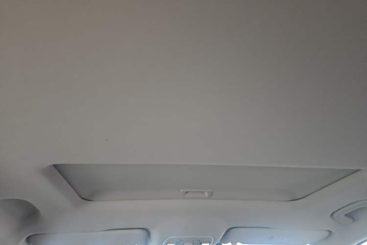 Used Geely Auto Emgrand X7 Sport 2021 Million Edition 1.8TD DCT Two-Wheel Drive Comfort Model Headliner