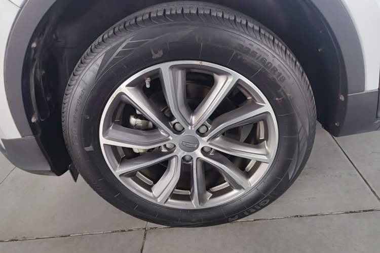 Used Geely Auto Emgrand X7 Sport 2021 Million Edition 1.8TD DCT Two-Wheel Drive Luxury Model Left Front Wheel Hub