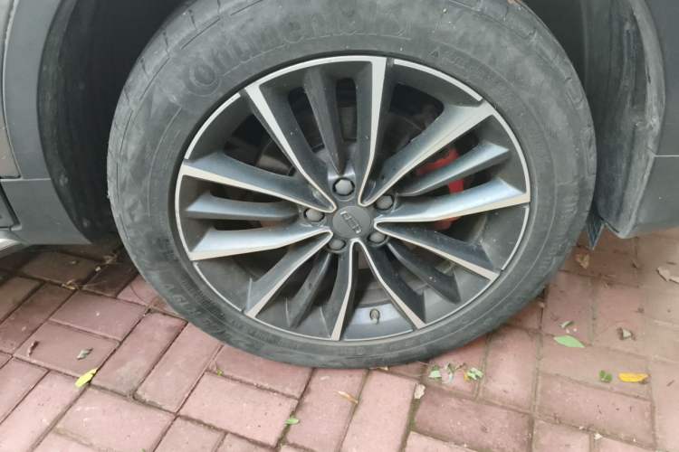 Used Geely Auto Emgrand X7 Sport 2021 1.8TD DCT Two-Wheel Drive Asian Games Edition Right Front Wheel Hub