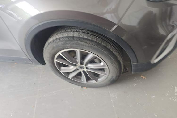 Used Geely Auto Emgrand X7 Sport 2021 Million Edition 1.8TD DCT Two-Wheel Drive Comfort Model Right Front Wheel Hub