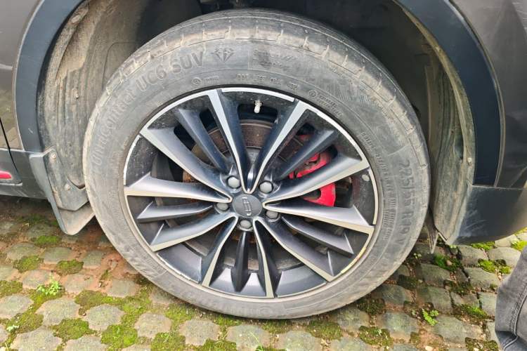 Used Geely Auto Emgrand X7 Sport 2021 1.8TD DCT Two-Wheel Drive Asian Games Edition Right Front Wheel Hub