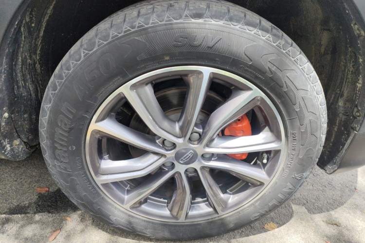 Used Geely Auto Emgrand X7 Sport 2021 1.8TD DCT Two-Wheel Drive Asian Games Edition Right Front Wheel Hub