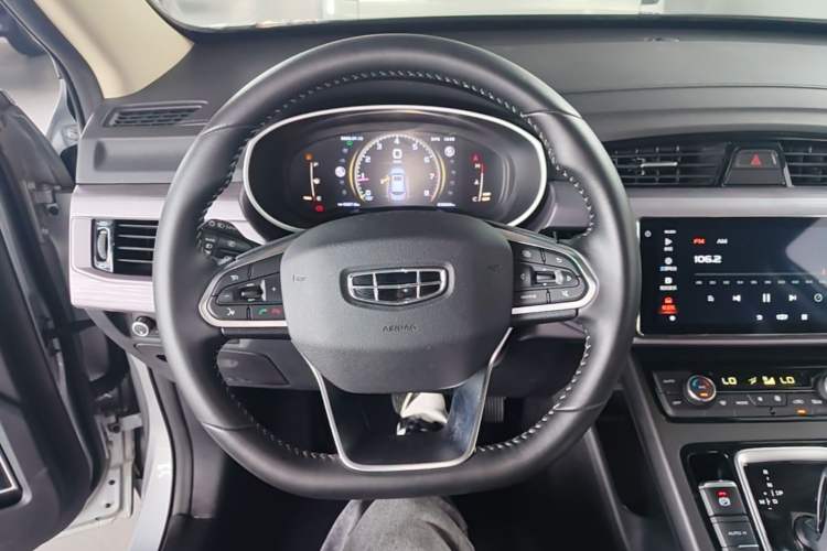 Used Geely Auto Emgrand X7 Sport 2021 Million Edition 1.8TD DCT Two-Wheel Drive Luxury Model Steering Wheel