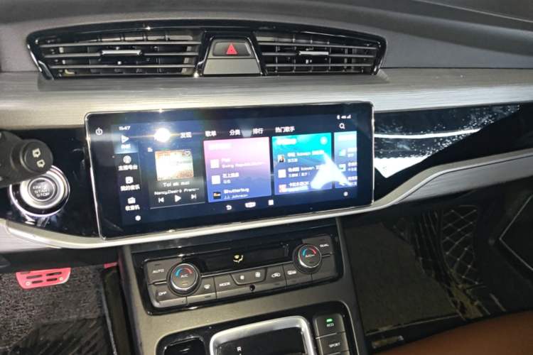 Used Geely Auto Emgrand X7 Sport 2021 1.8TD DCT Two-Wheel Drive Asian Games Edition Audio And AC Panel