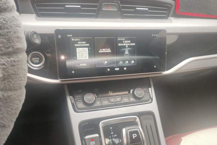 Used Geely Auto Emgrand X7 Sport 2021 1.8TD DCT Two-Wheel Drive Asian Games Comfort Edition Audio And AC Panel