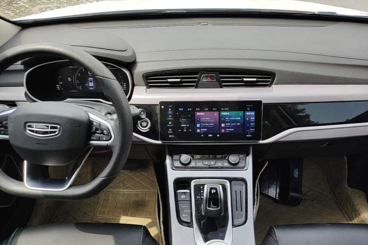 Used Geely Auto Emgrand X7 Sport 2021 1.8TD DCT Two-Wheel Drive Asian Games Comfort Edition Audio And AC Panel