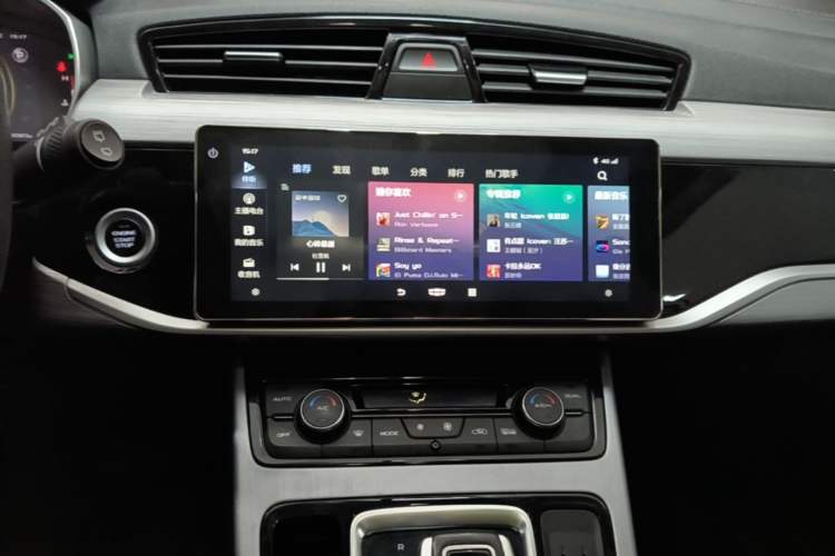 Used Geely Auto Emgrand X7 Sport 2021 1.8TD DCT Two-Wheel Drive Asian Games Comfort Edition Audio And AC Panel