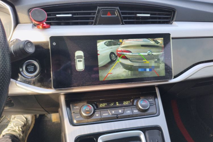 Used Geely Auto Emgrand X7 Sport 2021 1.8TD DCT Two-Wheel Drive Asian Games Comfort Edition Audio And AC Panel