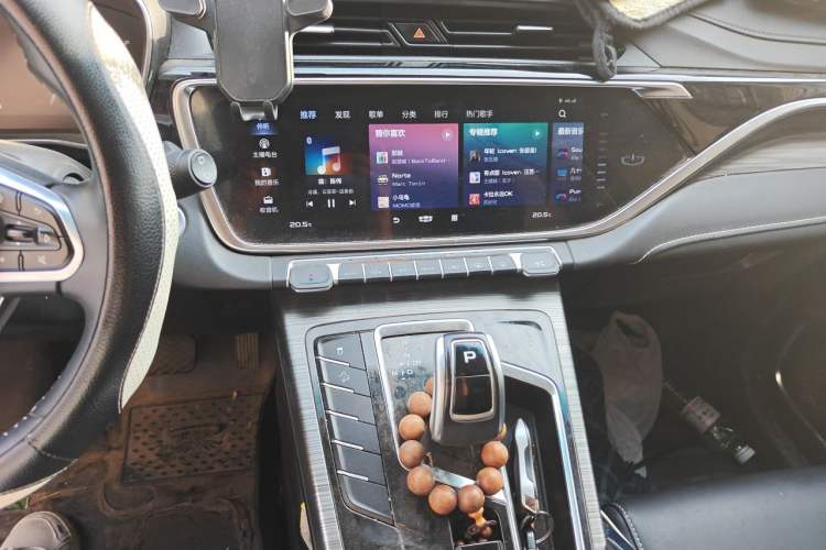 Used Geely Auto Emgrand X7 Sport 2021 Million Edition 1.8TD DCT Two-Wheel Drive Luxury Model Audio And AC Panel
