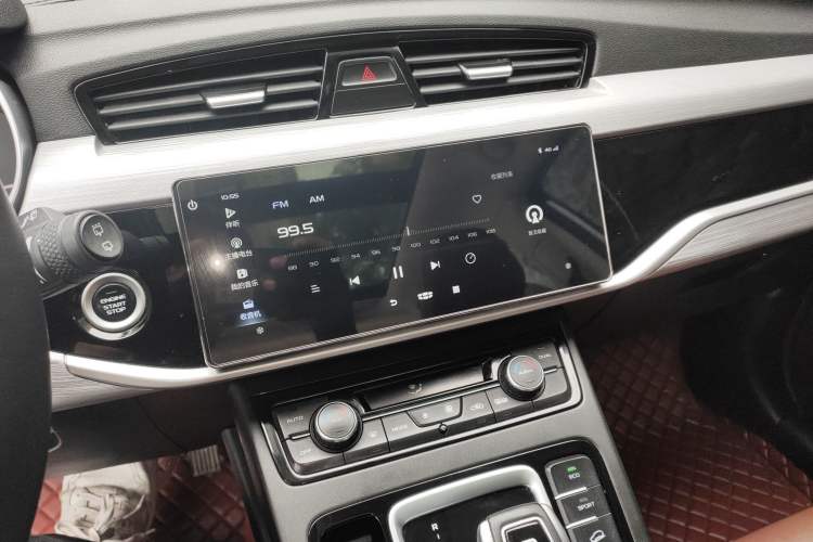 Used Geely Auto Emgrand X7 Sport 2021 1.8TD DCT Two-Wheel Drive Asian Games Edition Audio And AC Panel