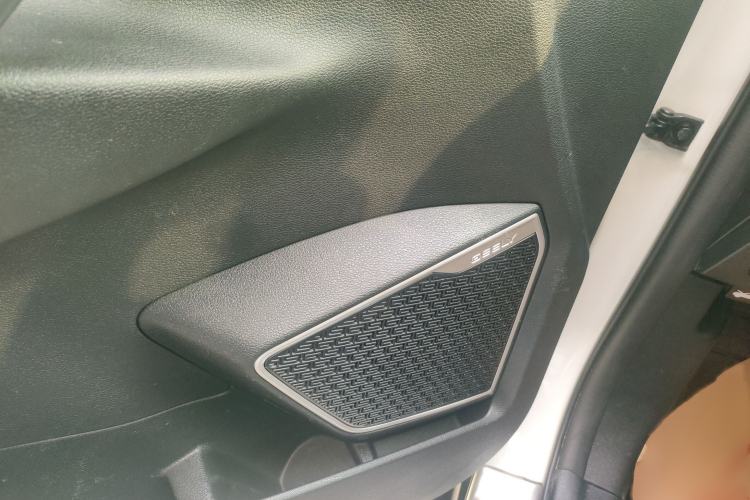 Used Geely Auto Emgrand X7 Sport 2021 1.8TD DCT Two-Wheel Drive Asian Games Edition Audio And AC Panel