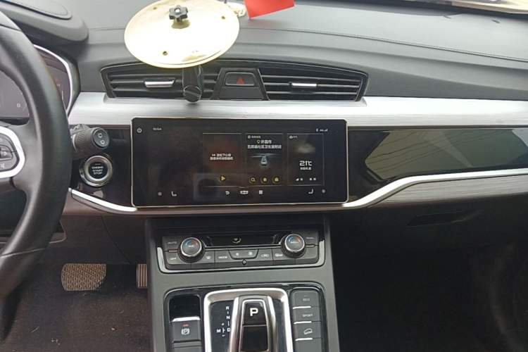 Used Geely Auto Emgrand X7 Sport 2021 1.8TD DCT Two-Wheel Drive Asian Games Edition Audio And AC Panel