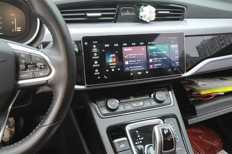 Used Geely Auto Emgrand X7 Sport 2021 1.8TD DCT Two-Wheel Drive Asian Games Edition Audio And AC Panel