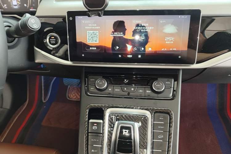 Used Geely Auto Emgrand X7 Sport 2021 1.8TD DCT Two-Wheel Drive Asian Games Edition Audio And AC Panel