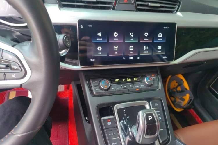 Used Geely Auto Emgrand X7 Sport 2021 1.8TD DCT Two-Wheel Drive Asian Games Edition Audio And AC Panel