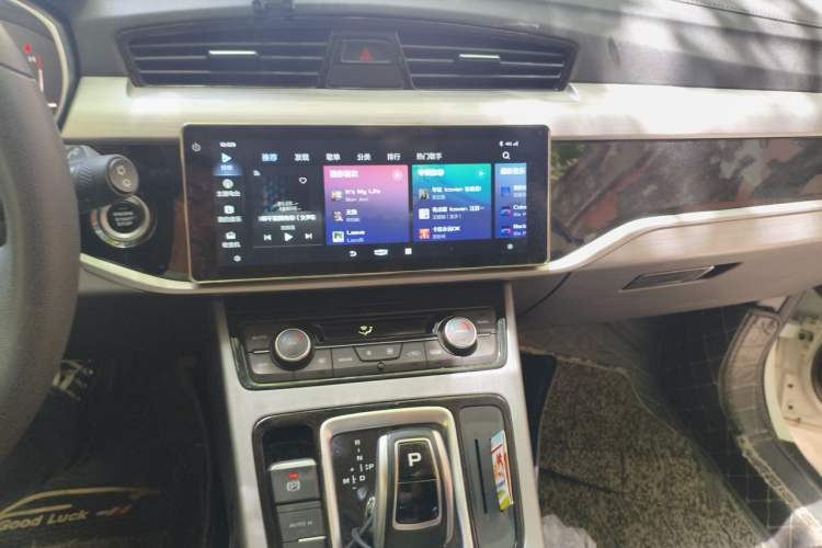 Used Geely Auto Emgrand X7 Sport 2021 1.8TD DCT Two-Wheel Drive Asian Games Comfort Edition Audio And AC Panel