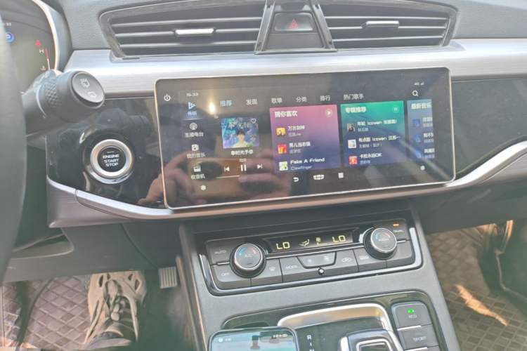 Used Geely Auto Emgrand X7 Sport 2021 1.8TD DCT Two-Wheel Drive Asian Games Edition Audio And AC Panel