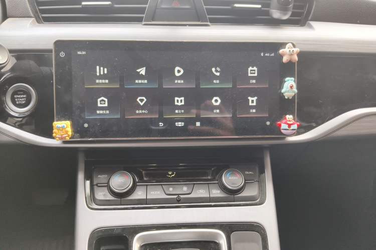 Used Geely Auto Emgrand X7 Sport 2021 Million Edition 1.8TD DCT Two-Wheel Drive Comfort Model Audio And AC Panel