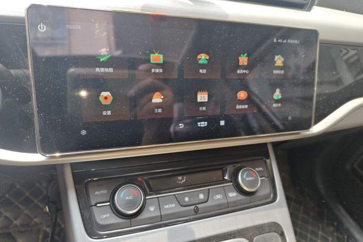 Used Geely Auto Emgrand X7 Sport 2021 1.8TD DCT Two-Wheel Drive Asian Games Comfort Edition Audio And AC Panel
