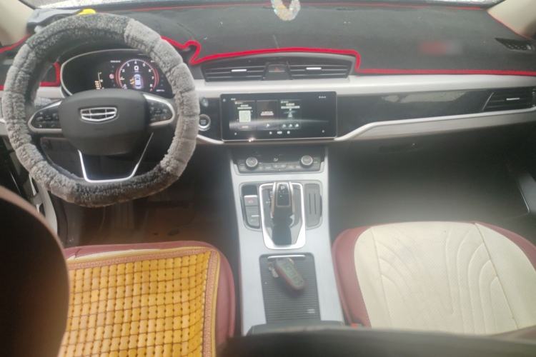 Used Geely Auto Emgrand X7 Sport 2021 1.8TD DCT Two-Wheel Drive Asian Games Comfort Edition Center Console