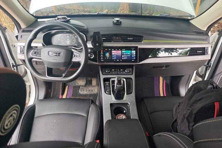 Used Geely Auto Emgrand X7 Sport 2021 1.8TD DCT Two-Wheel Drive Asian Games Comfort Edition Center Console