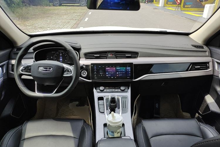 Used Geely Auto Emgrand X7 Sport 2021 1.8TD DCT Two-Wheel Drive Asian Games Comfort Edition Center Console