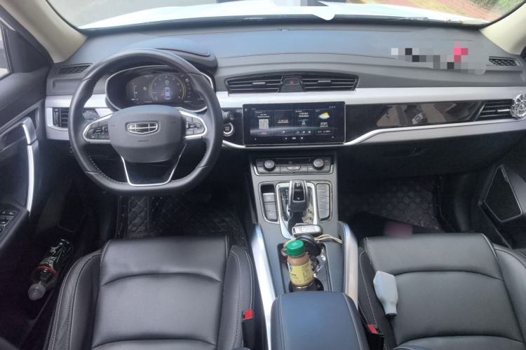 Used Geely Auto Emgrand X7 Sport 2021 Million Edition 1.8TD DCT Two-Wheel Drive Luxury Model Center Console