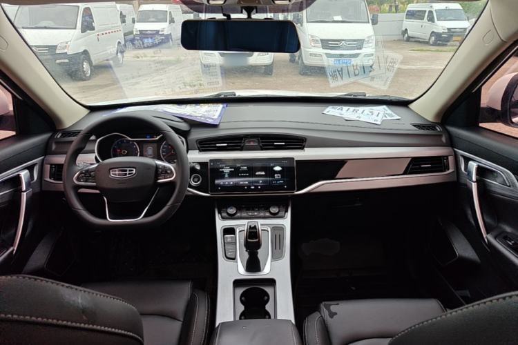 Used Geely Auto Emgrand X7 Sport 2021 Million Edition 1.8TD DCT Two-Wheel Drive Comfort Model Center Console