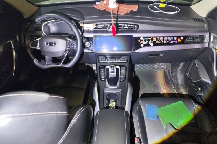 Used Geely Auto Emgrand X7 Sport 2021 Million Edition 1.8TD DCT Two-Wheel Drive Luxury Model Center Console