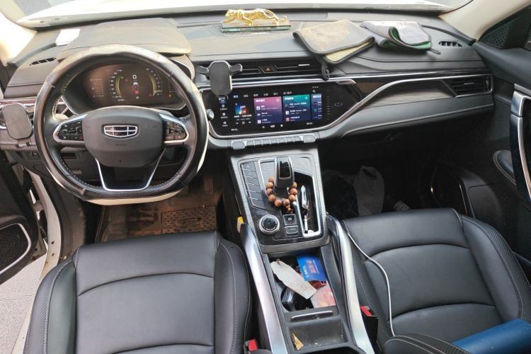 Used Geely Auto Emgrand X7 Sport 2021 Million Edition 1.8TD DCT Two-Wheel Drive Luxury Model Center Console