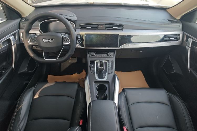 Used Geely Auto Emgrand X7 Sport 2021 Million Edition 1.8TD DCT Two-Wheel Drive Luxury Model Center Console