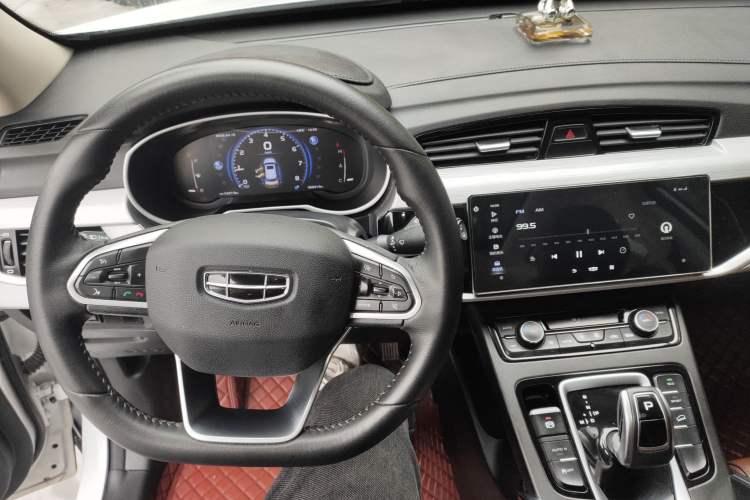 Used Geely Auto Emgrand X7 Sport 2021 1.8TD DCT Two-Wheel Drive Asian Games Edition Center Console