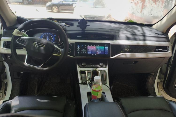 Used Geely Auto Emgrand X7 Sport 2021 1.8TD DCT Two-Wheel Drive Asian Games Comfort Edition Center Console