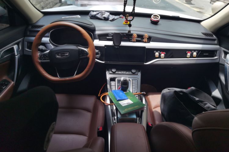 Used Geely Auto Emgrand X7 Sport 2021 1.8TD DCT Two-Wheel Drive Asian Games Edition Center Console