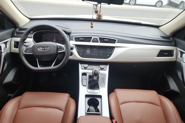 Used Geely Auto Emgrand X7 Sport 2021 1.8TD Manual Two-Wheel Drive Asian Games Edition Center Console
