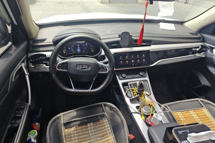 Used Geely Auto Emgrand X7 Sport 2021 1.8TD DCT Two-Wheel Drive Asian Games Comfort Edition Center Console