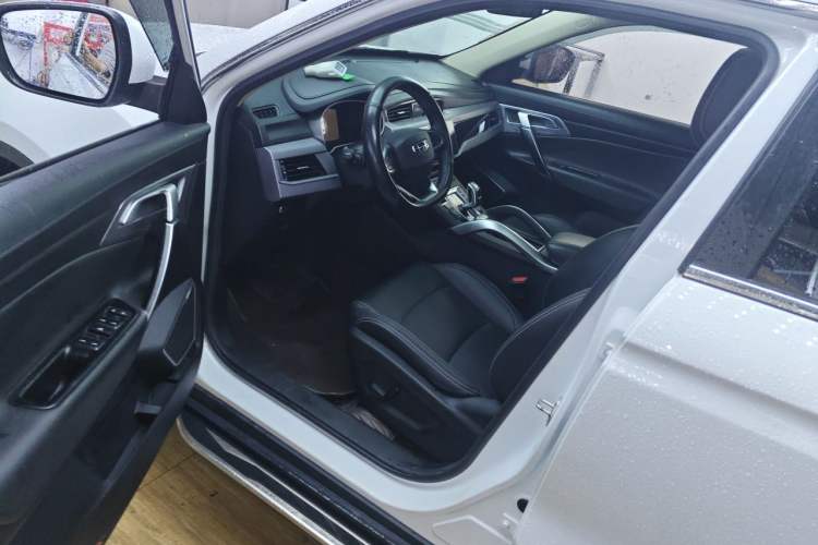 Used Geely Auto Emgrand X7 Sport 2021 Million Edition 1.8TD DCT Two-Wheel Drive Comfort Model Driver Seat