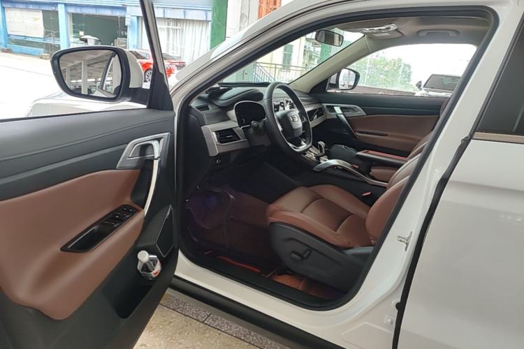 Used Geely Auto Emgrand X7 Sport 2021 1.8TD DCT Two-Wheel Drive Asian Games Edition Driver Seat