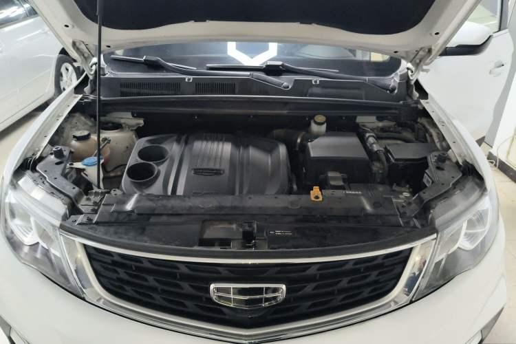 Used Geely Auto Emgrand X7 Sport 2021 Million Edition 1.8TD DCT Two-Wheel Drive Luxury Model Engine Bay