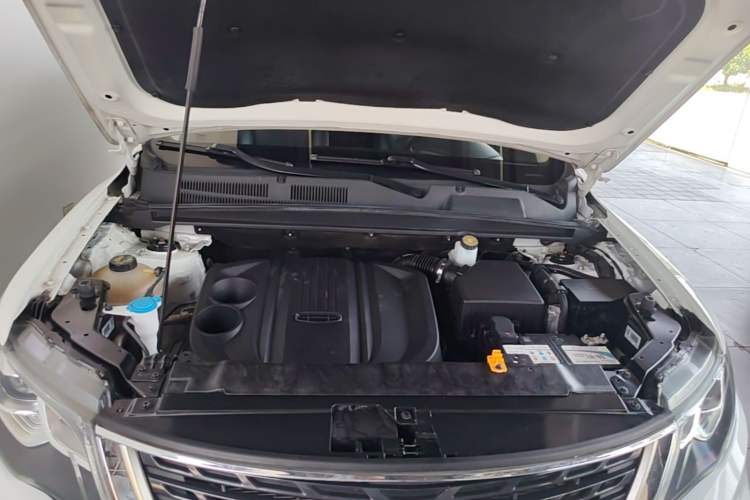 Used Geely Auto Emgrand X7 Sport 2021 Million Edition 1.8TD DCT Two-Wheel Drive Luxury Model Engine Bay