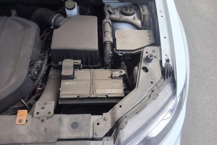 Used Geely Auto Emgrand X7 Sport 2021 Million Edition 1.8TD DCT Two-Wheel Drive Luxury Model Engine Bay Left