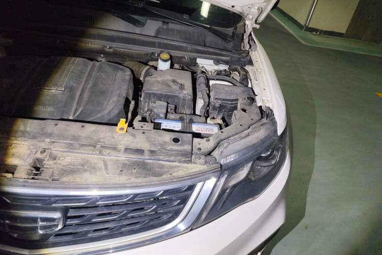Used Geely Auto Emgrand X7 Sport 2021 Million Edition 1.8TD DCT Two-Wheel Drive Luxury Model Engine Bay Left