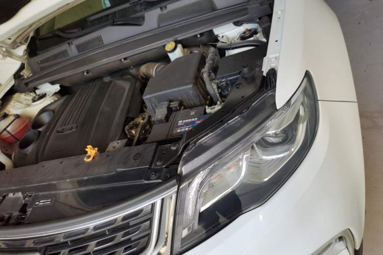 Used Geely Auto Emgrand X7 Sport 2021 Million Edition 1.8TD DCT Two-Wheel Drive Luxury Model Engine Bay Left