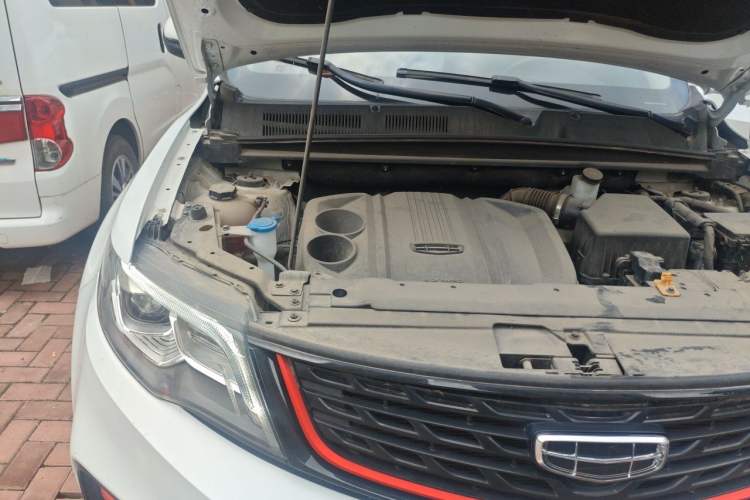 Used Geely Auto Emgrand X7 Sport 2021 Million Edition 1.8TD DCT Two-Wheel Drive Luxury Model Engine Bay Right