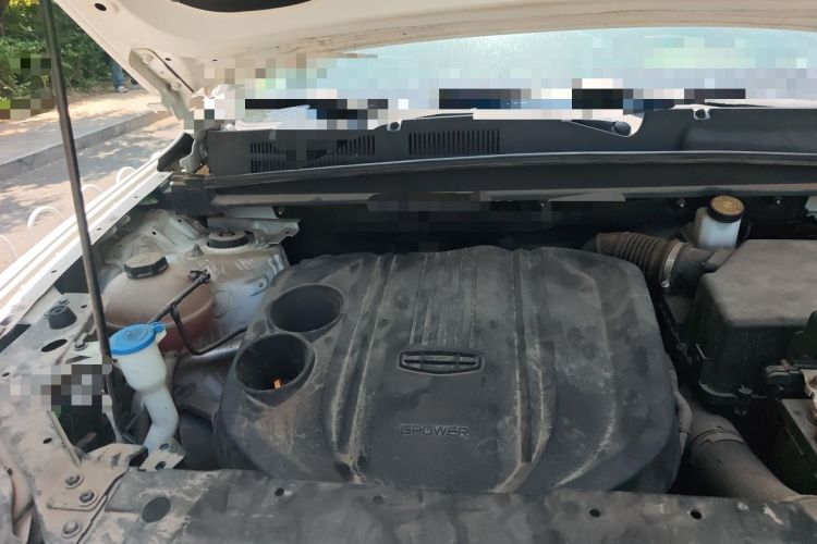 Used Geely Auto Emgrand X7 Sport 2021 Million Edition 1.8TD DCT Two-Wheel Drive Luxury Model Engine Bay Right
