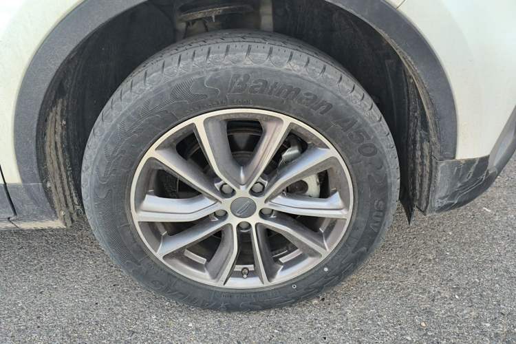 Used Geely Auto Emgrand X7 Sport 2021 Million Edition 1.8TD DCT Two-Wheel Drive Luxury Model Exterior 1