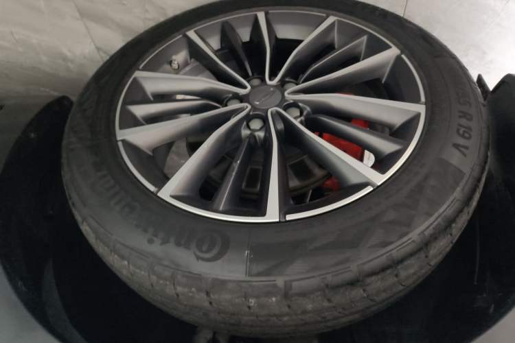 Used Geely Auto Emgrand X7 Sport 2021 1.8TD DCT Two-Wheel Drive Asian Games Edition Exterior 2
